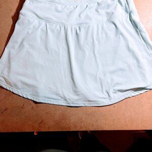 Pretty Sea Foam Green skort for pickleball/tennis/golf. Small to Medium.